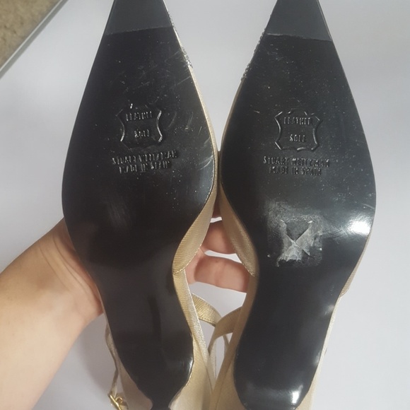 Stuart Weitzman Slingback Pumps - Low heeled. - Picture 7 of 8